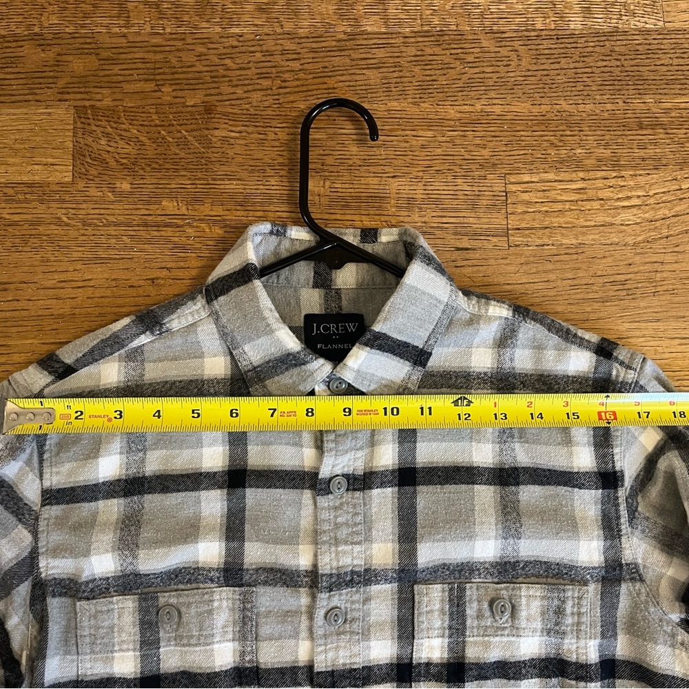 Jcrew Flannel Button Down - Picture 5 of 7